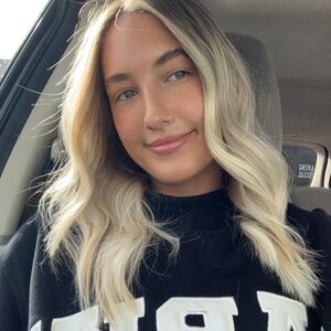 Meet your Posher, Capri